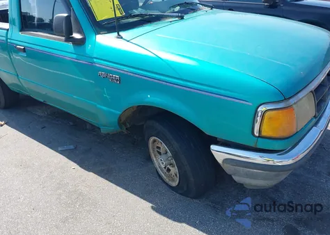 1993 Ford Ranger z USA, uszkodzony, nr VIN 1FTCR10A0PPB65064